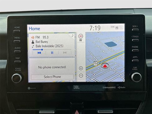 Used 2023 Toyota Camry XSE image 16