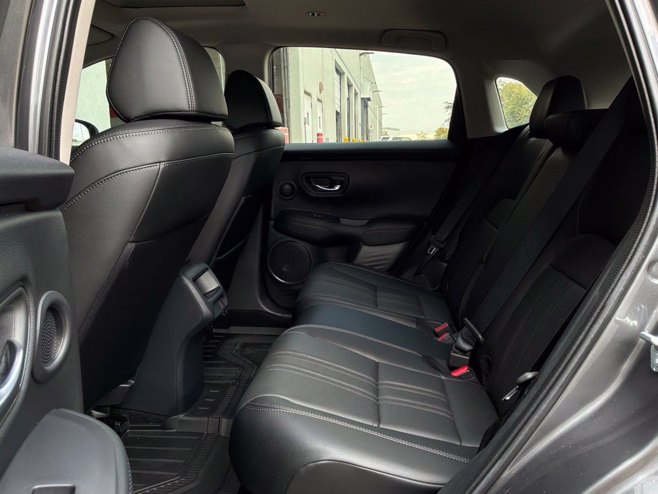 Used 2026 Honda HR-V EX-L image 13
