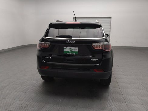 Used 2018 Jeep Compass Latitude w/ Popular Equipment Group AWD/4WD image 7