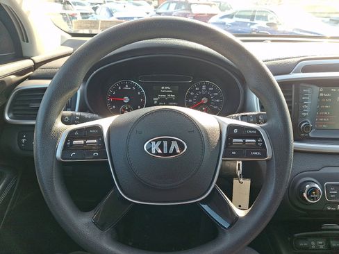 Used 2019 Kia Sorento AWD V6 image 20