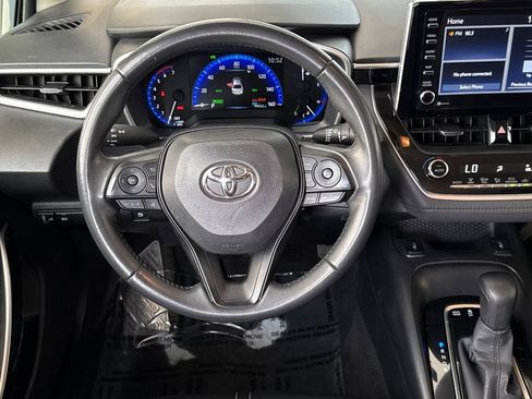 Used 2022 Toyota Corolla LE FWD image 15
