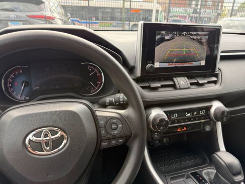 Certified 2024 Toyota RAV4 XLE FWD image 38