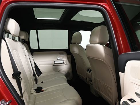 New 2026 Mercedes-Benz GLB 250 4MATIC image 20