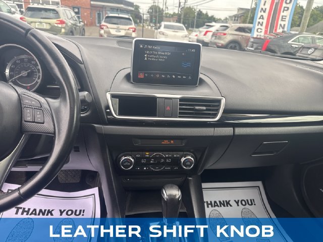 Used 2016 MAZDA MAZDA3 i Touring w/ Popular Equipment Package FWD image 18