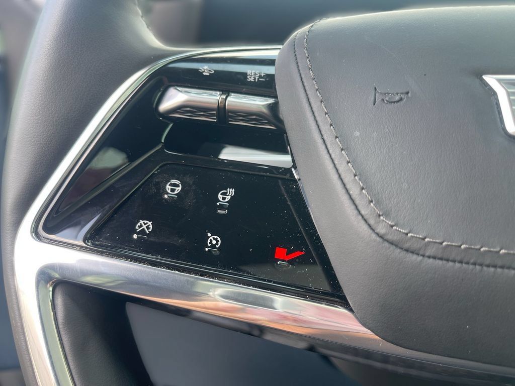 Certified 2025 Cadillac Escalade IQ Sport 2 AWD/4WD image 9