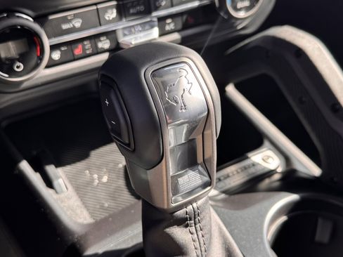 New 2025 Ford Bronco Badlands image 22