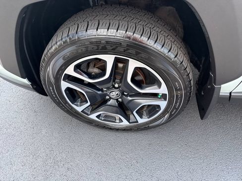 Used 2019 Toyota RAV4 Adventure w/ Cold Weather Package AWD/4WD image 37