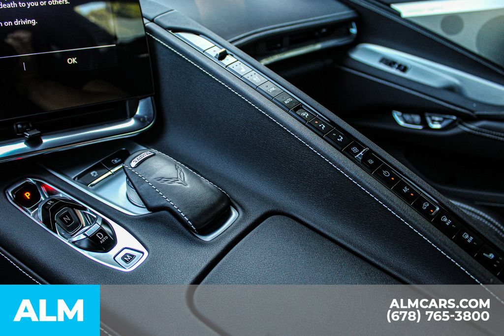 Used 2020 Chevrolet Corvette Stingray Preferred Cpe w/ 2LT Preferred Equipment Group RWD image 31