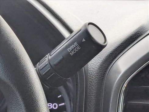 Used 2022 Ford F250 XLT w/ Black Appearance Package image 12