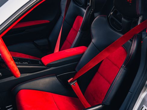 Used 2019 Porsche 911 GT2 RS image 69