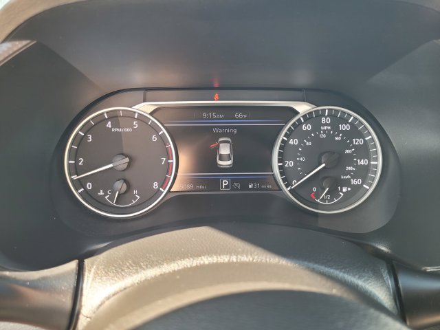 Used 2024 Nissan Sentra SV FWD image 29