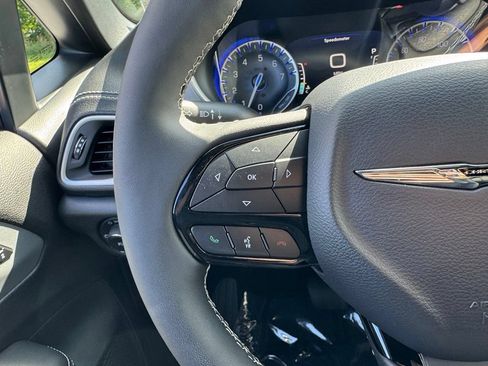 Certified 2024 Chrysler Pacifica Touring-L w/ S Appearance Package AWD/4WD image 16