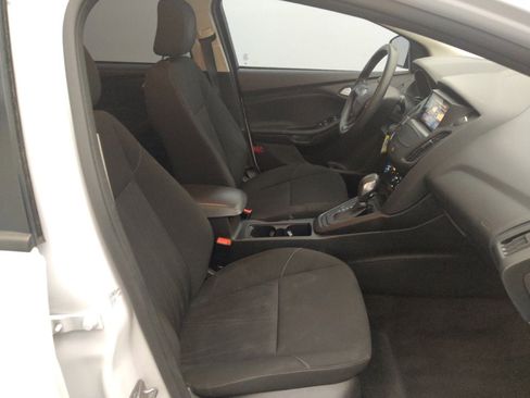 Used 2017 Ford Focus SE image 21