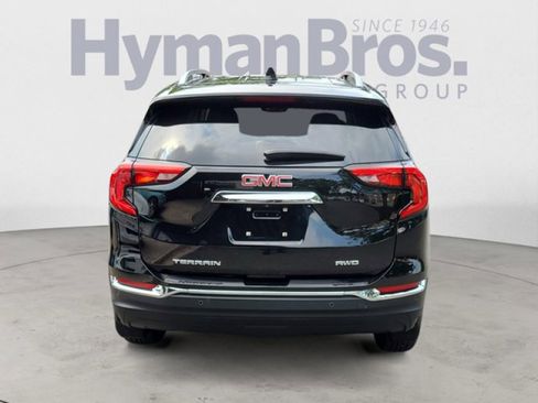 Used 2021 GMC Terrain SLT w/ Infotainment Package II image 4