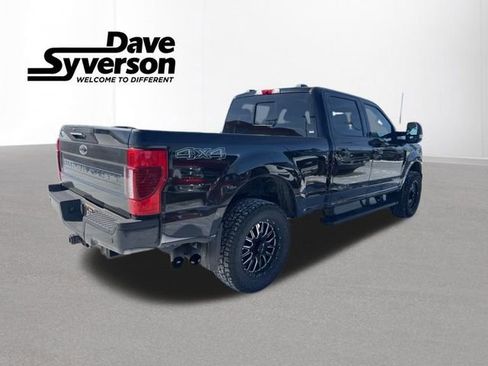 Certified 2022 Ford F250 Lariat w/ Black Appearance Package image 6