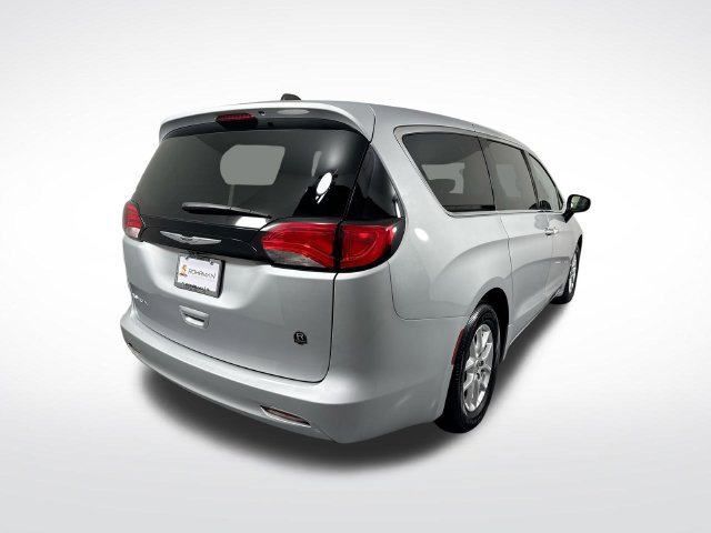 Used 2023 Chrysler Voyager LX FWD image 34
