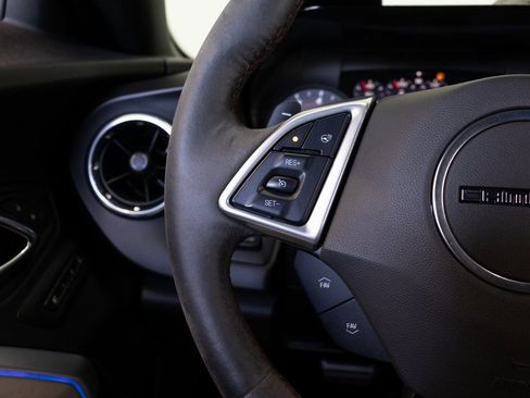 Used 2021 Chevrolet Camaro ZL1 RWD image 27
