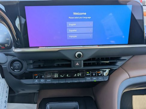 New 2026 Toyota Crown Signia Limited image 10