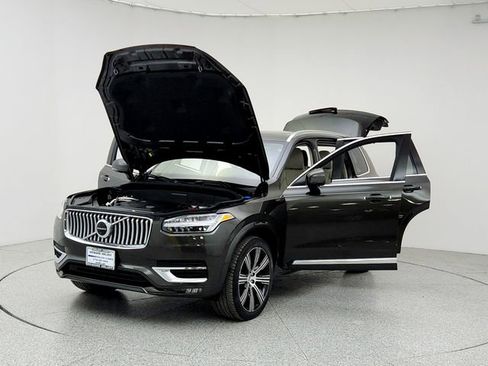 Certified 2022 Volvo XC90 T6 Inscription w/ Advanced Package image 9