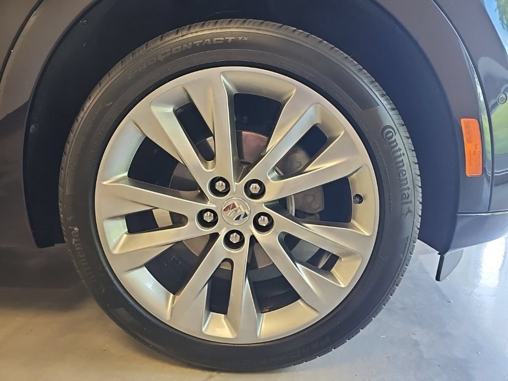 Used 2023 Buick Envision Avenir AWD/4WD image 7