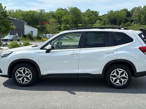 Certified 2023 Subaru Forester Premium AWD/4WD image 4