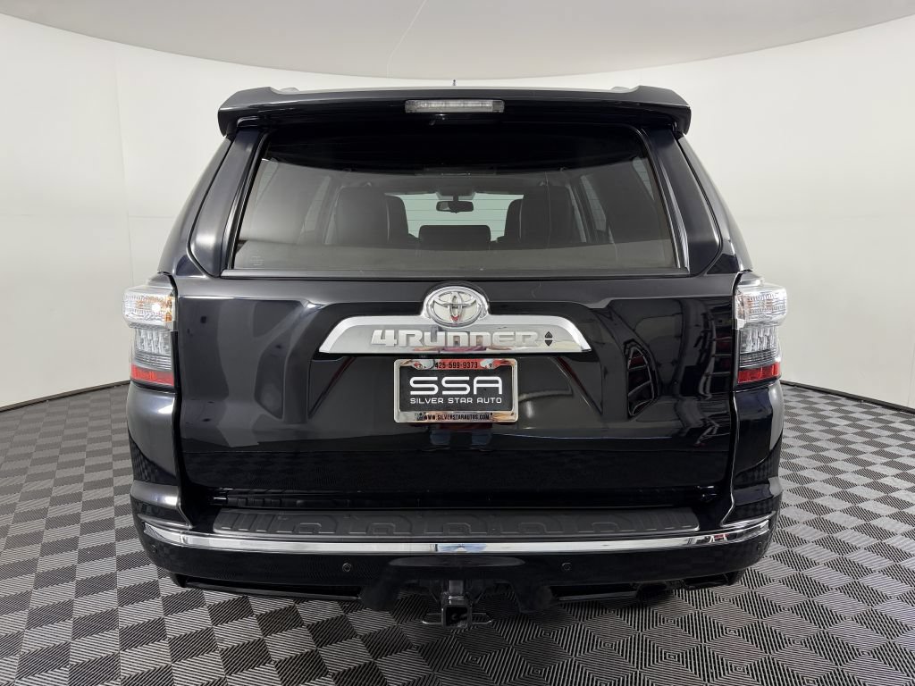 Used 2017 Toyota 4Runner Limited AWD/4WD image 5