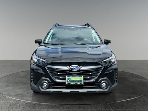 Used 2024 Subaru Outback Premium AWD/4WD image 2
