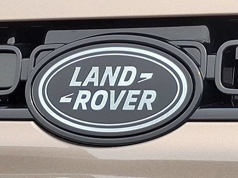 New 2026 Land Rover Defender 110 AWD/4WD image 20