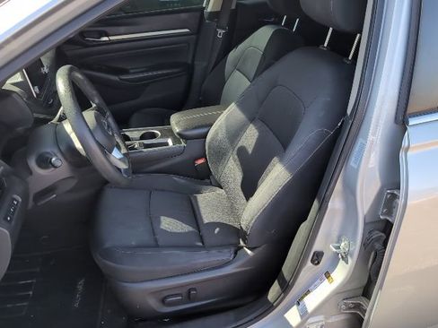 Used 2021 Nissan Altima 2.5 SV image 9