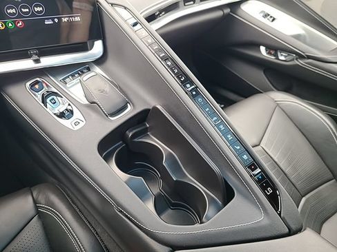 Used 2020 Chevrolet Corvette Stingray Preferred Cpe w/ 2LT Preferred Equipment Group RWD image 23