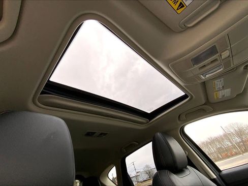 Used 2023 MAZDA CX-5 AWD 2.5 S w/ Premium Package image 13