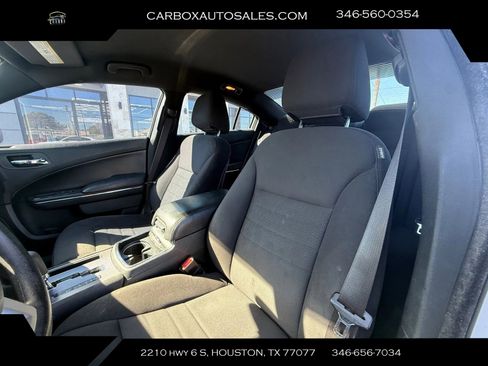 Used 2014 Dodge Charger SE image 18