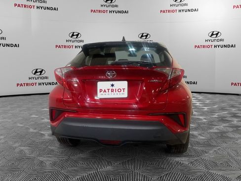 Used 2020 Toyota C-HR Limited image 5