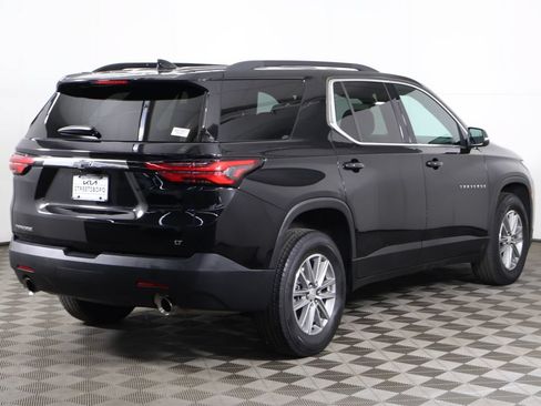 Used 2023 Chevrolet Traverse LT FWD image 12
