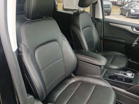 Certified 2022 Ford Escape SEL image 60