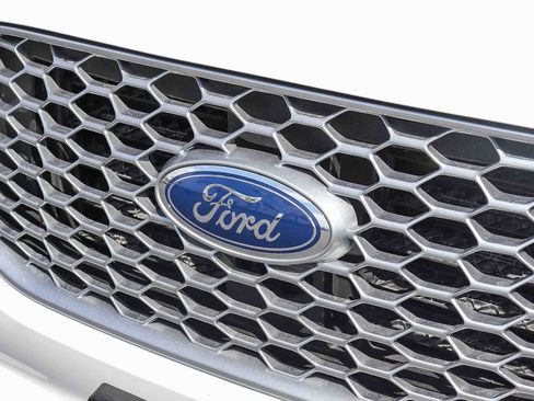 Certified 2023 Ford Edge SEL w/ Convenience Package AWD/4WD image 11