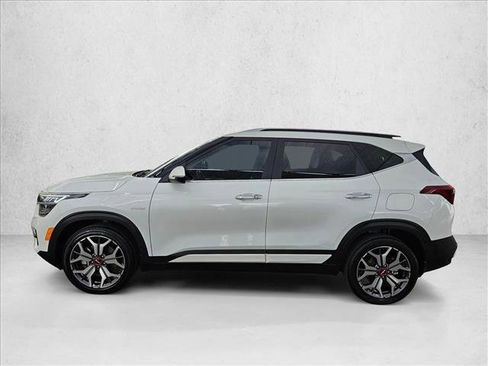 Used 2022 Kia Seltos SX w/ Sunroof Package image 8