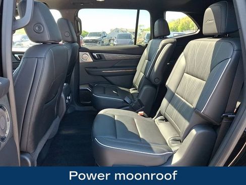 Used 2025 Buick Enclave Avenir w/ Super Cruise Package AWD/4WD image 18