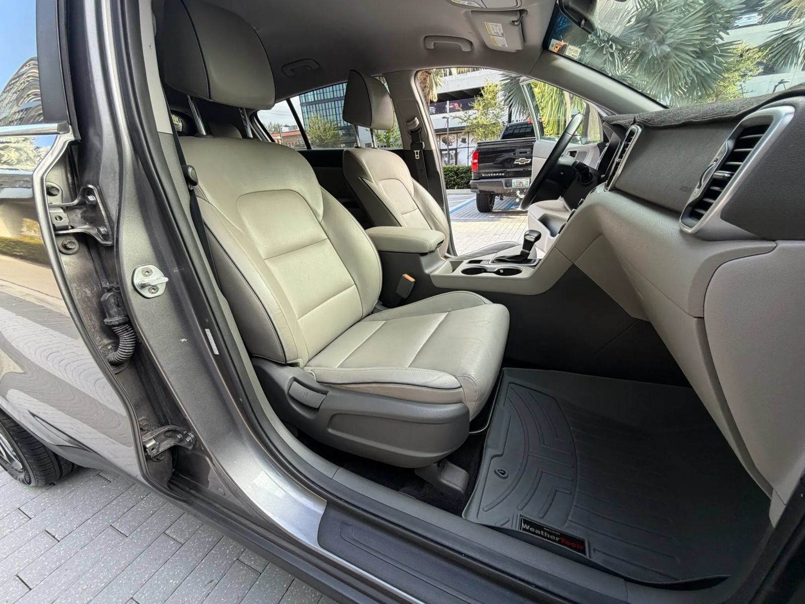 Used 2017 Kia Sportage EX FWD image 16