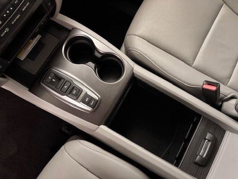 Used 2022 Honda Pilot Special Edition image 8