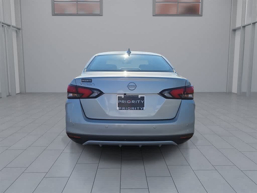 Used 2025 Nissan Versa SV w/ Trunk Package FWD image 8