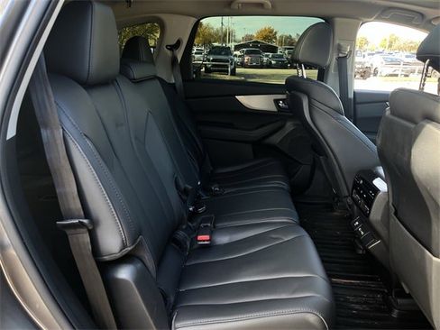 Certified 2024 Acura MDX FWD image 32