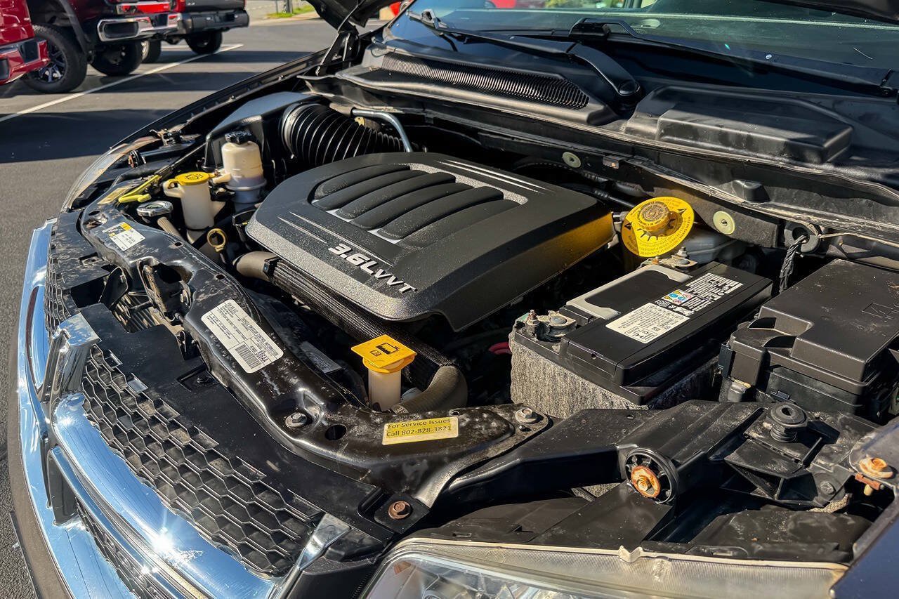 Used 2017 Dodge Grand Caravan SE w/ Power Window Group FWD image 25