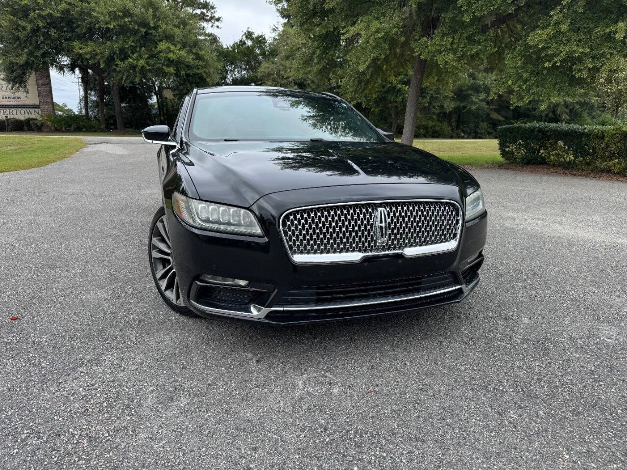 Used 2017 Lincoln Continental Reserve w/ Luxury Package AWD/4WD image 36