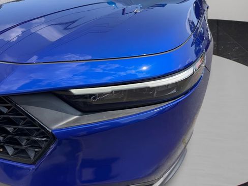 Used 2025 Honda Accord Sport image 10