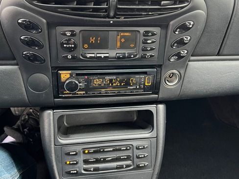 Used 2001 Porsche Boxster image 28