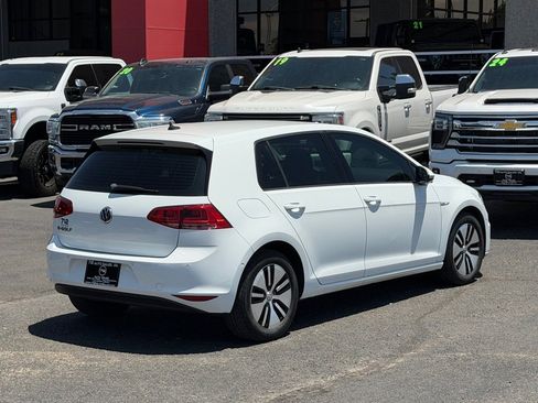 Used 2016 Volkswagen e-Golf SEL Premium w/ Driver Assistance Package FWD image 36