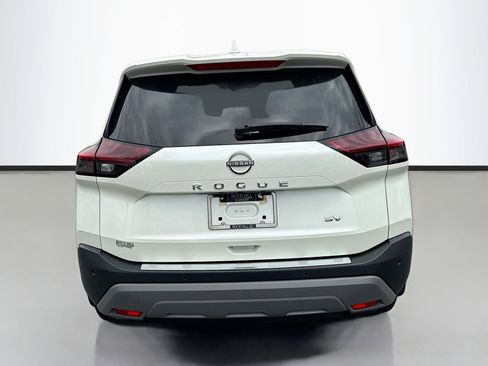 Used 2023 Nissan Rogue SV image 6