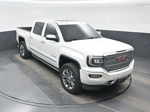 Used 2016 GMC Sierra 1500 Denali w/ Denali Ultimate Package AWD/4WD image 23