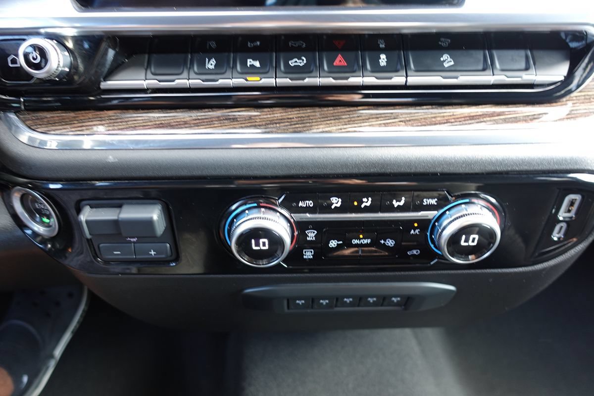 Used 2024 GMC Sierra 3500 SLE AWD/4WD image 50